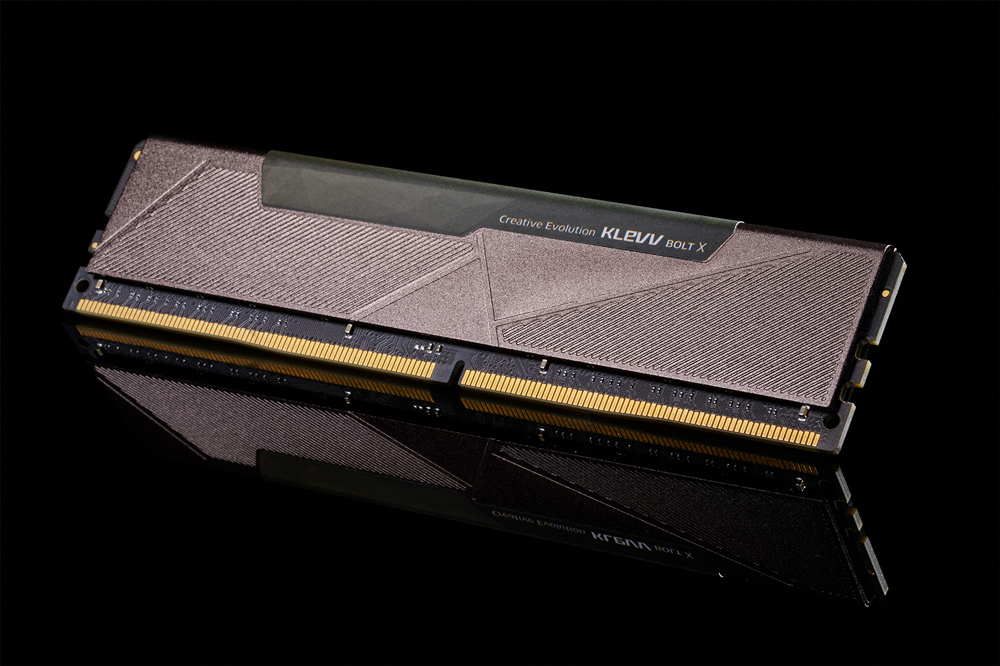 Klevv 8GB 3200MHz CL16 DDR4 GAMING RAM MODULE 16-18-18-38 1.35V BOLT X image 5