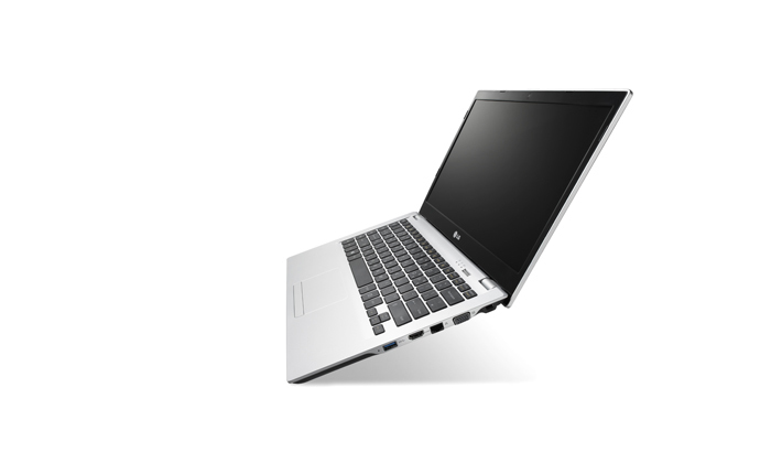 LG U series 14U530 Intel® Core™ i5 i5-4200U Laptop – image 2