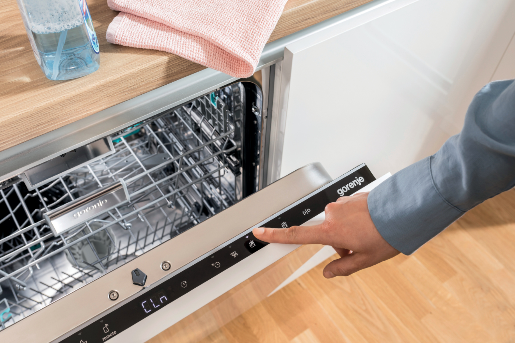 Gorenje GV693C60UV dishwasher Fully built-in 16 place settings – image 9