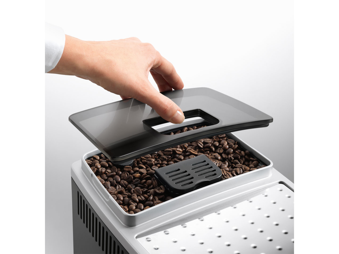 De’Longhi Magnifica S ECAM22.110B-TN Fully-auto Espresso machine – image 6