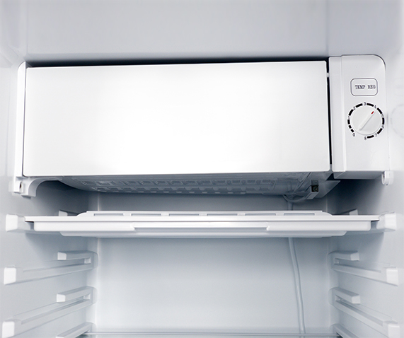 Hisense RR42D6GBX combi-fridge Freestanding – image 6