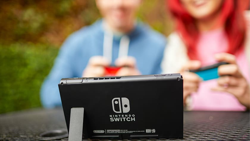 Nintendo Switch + Pokémon Legends: Arceus – image 9