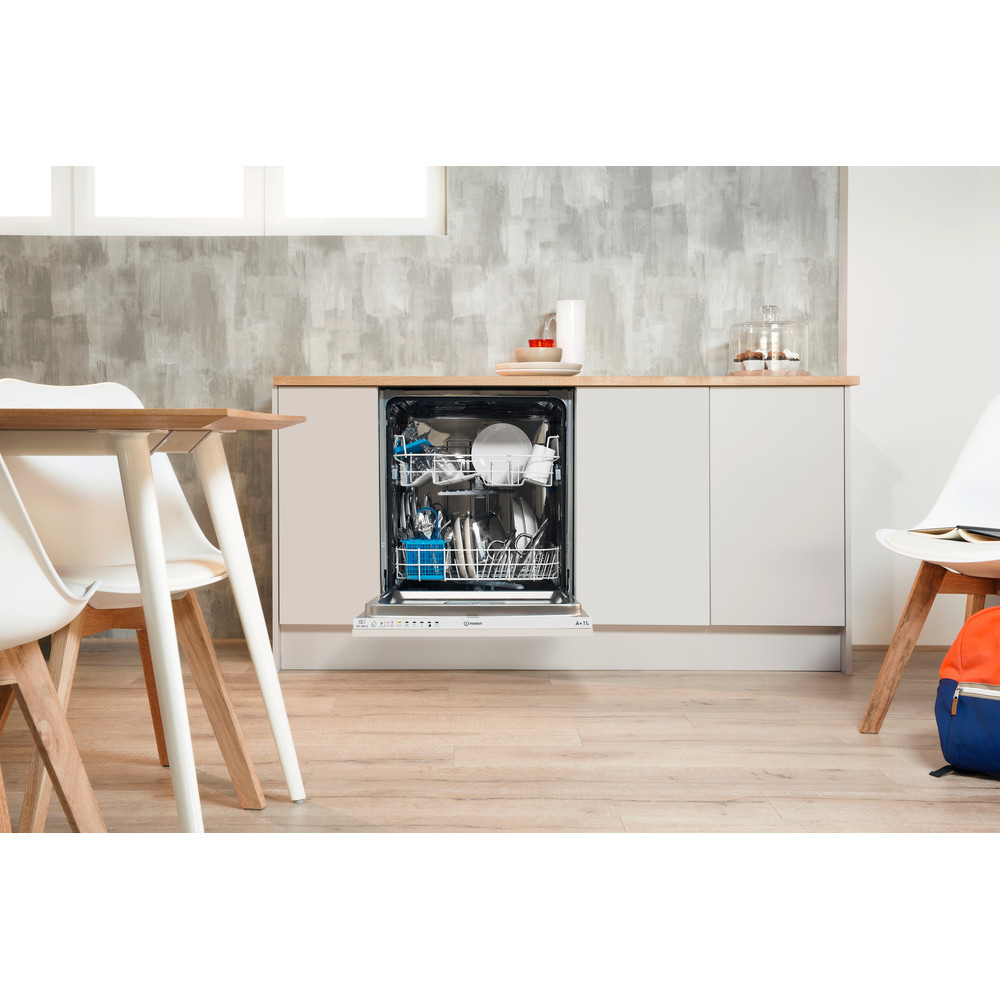Indesit DIFM 16B1 UK – image 3