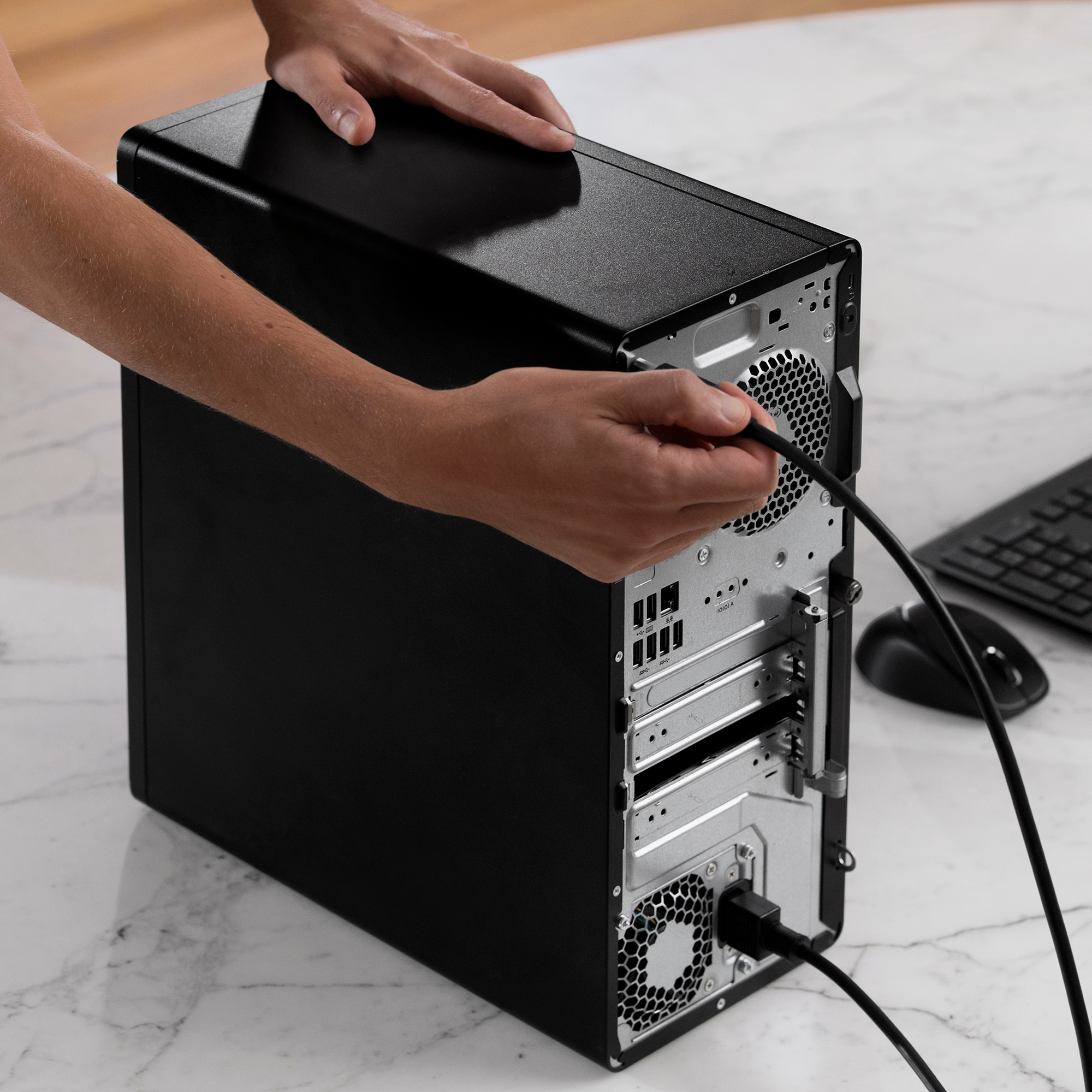HP EliteDesk 800 G8 Intel® Core™ i7 i7-11700 32 GB DDR4-SDRAM 1 TB SSD NVIDIA® Quadro® P1000 Windows 10 Pro Tower PC Black image 4