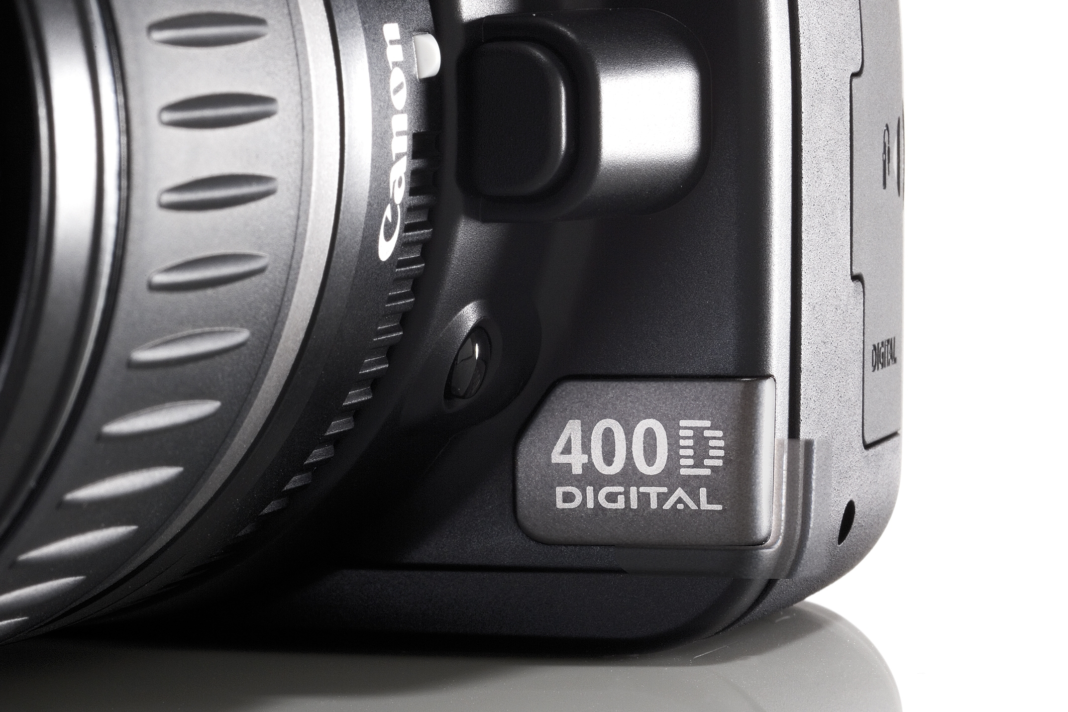 Canon EOS 400D + EF-S 18-55mm – image 4