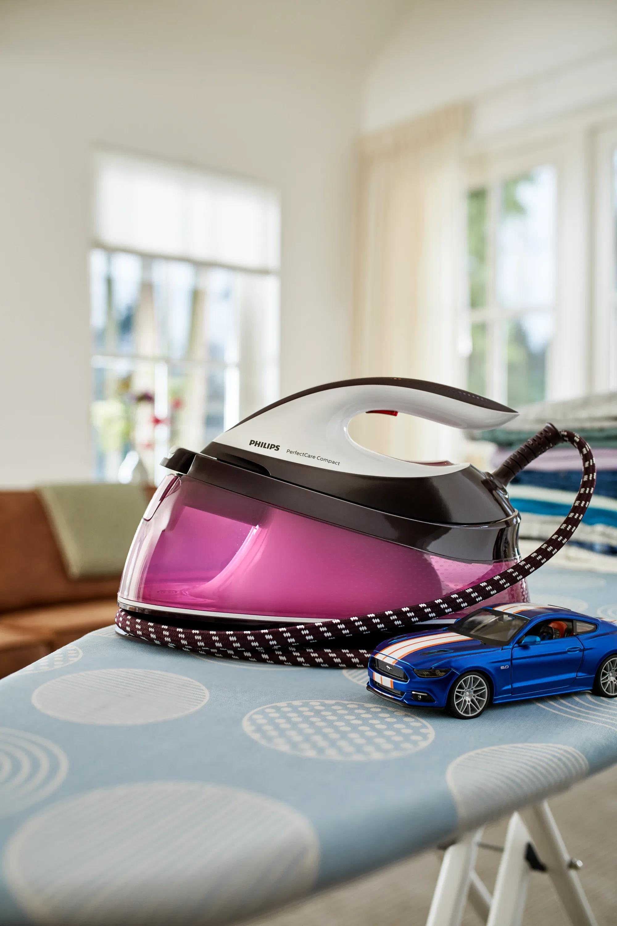Philips PerfectCare Compact GC7808/40 Steam generator iron – image 8