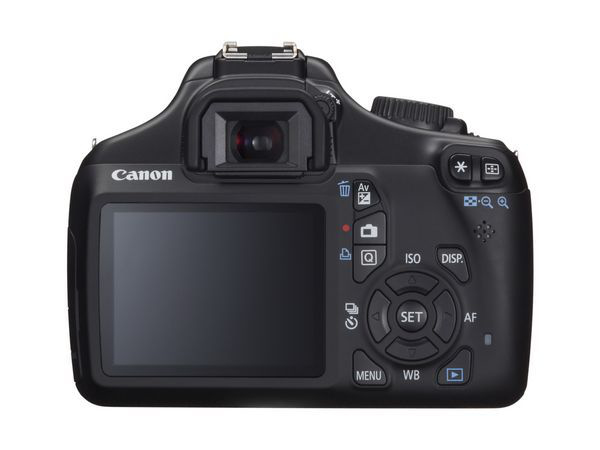 Canon 1100D + EF-S 18-55 IS – image 3