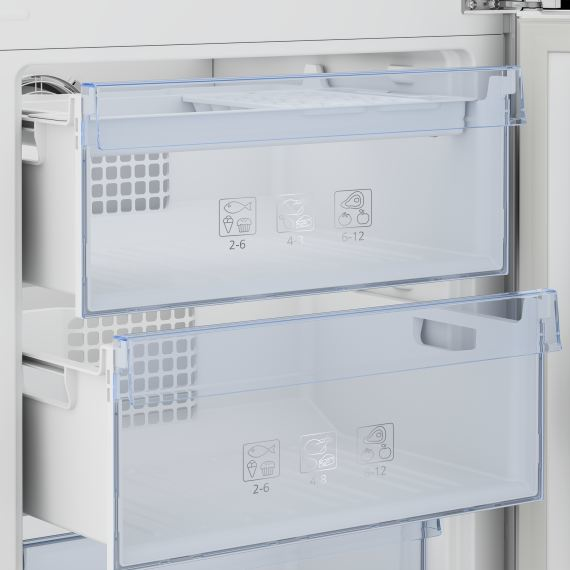 Beko RCNA365K30XP fridge-freezer Freestanding – image 4