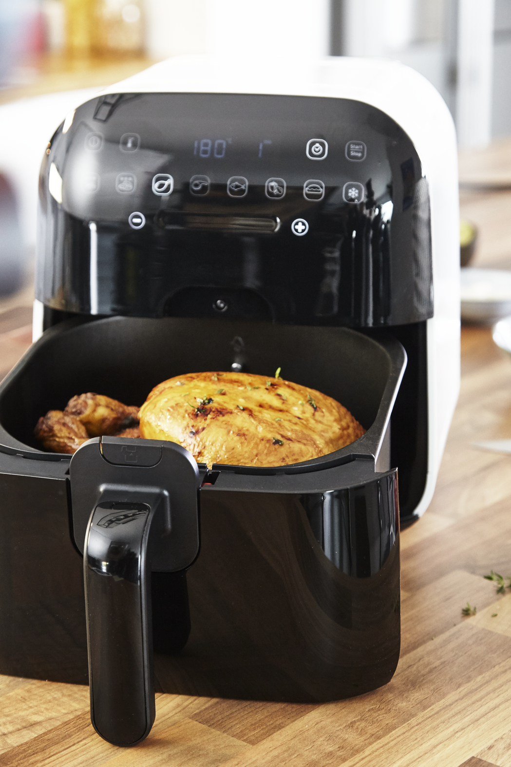 Tefal Ultimate FX2020 fryer Single Stand-alone Hot air fryer Black, White – image 8