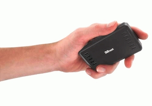 Trust 120W Ultra Slimline Multi Function Power Adapter – image 2