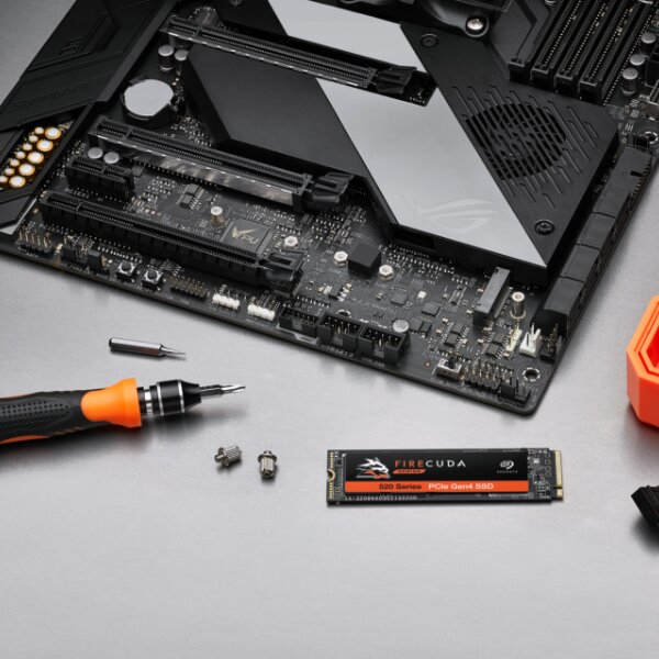 Seagate FireCuda ZP500GM30002 internal solid state drive – image 3