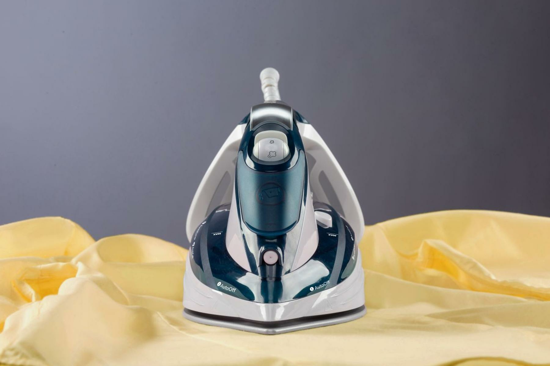 Gorenje SIH2800TQC Steam iron Ceramic soleplate – image 3