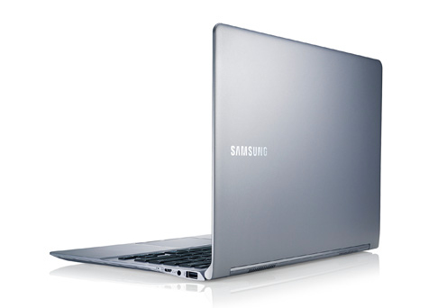 Samsung 9 900X3D-A02US Intel® Core™ i5 i5-3317U Laptop 33.8 cm (13.3") HD+ 4 GB DDR3-SDRAM 128 GB SSD Windows 8 Pro Silver