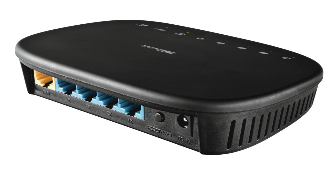 Trust 18211 wireless router Fast Ethernet Black