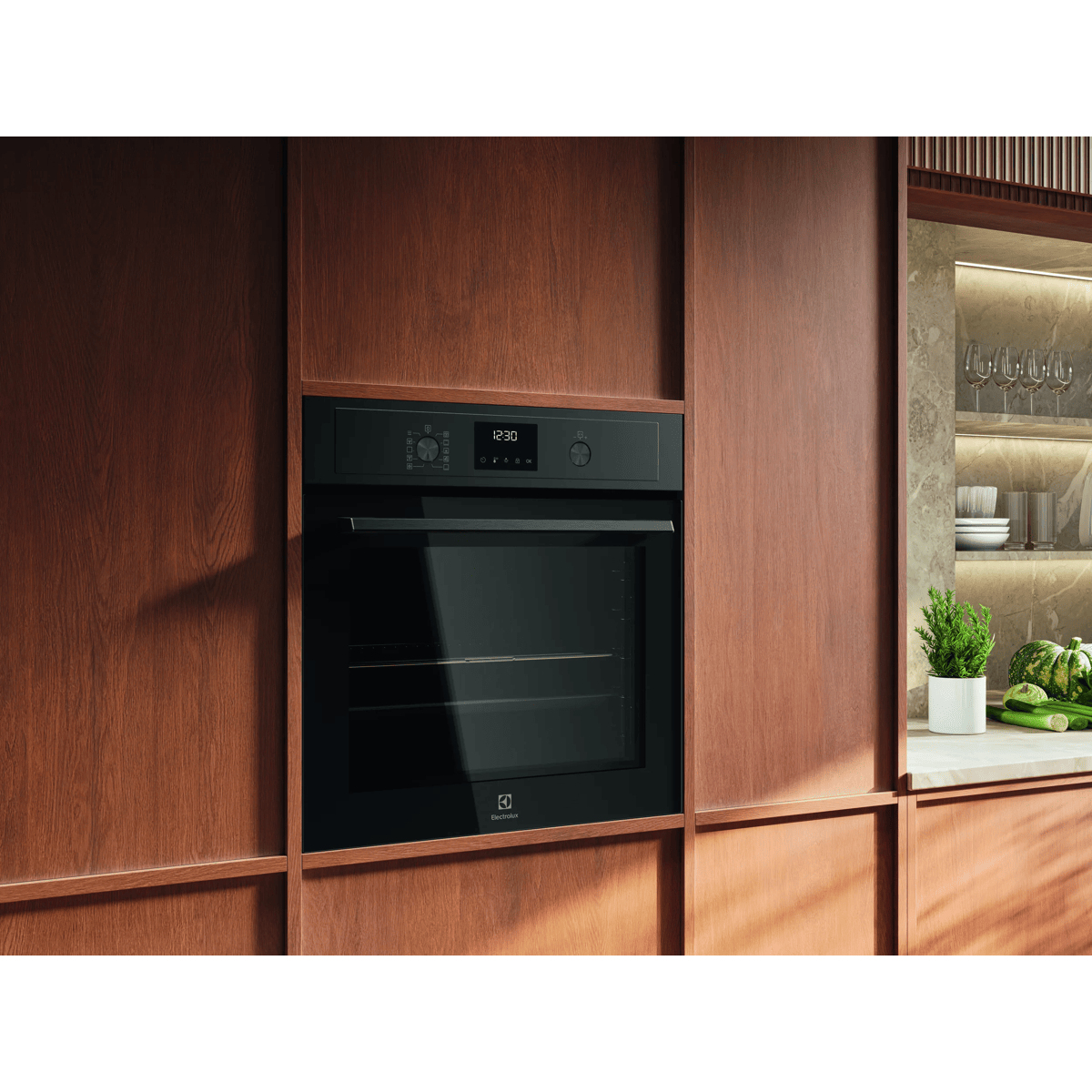 Electrolux O4PYF56H 72 L 3490 W Black – image 6