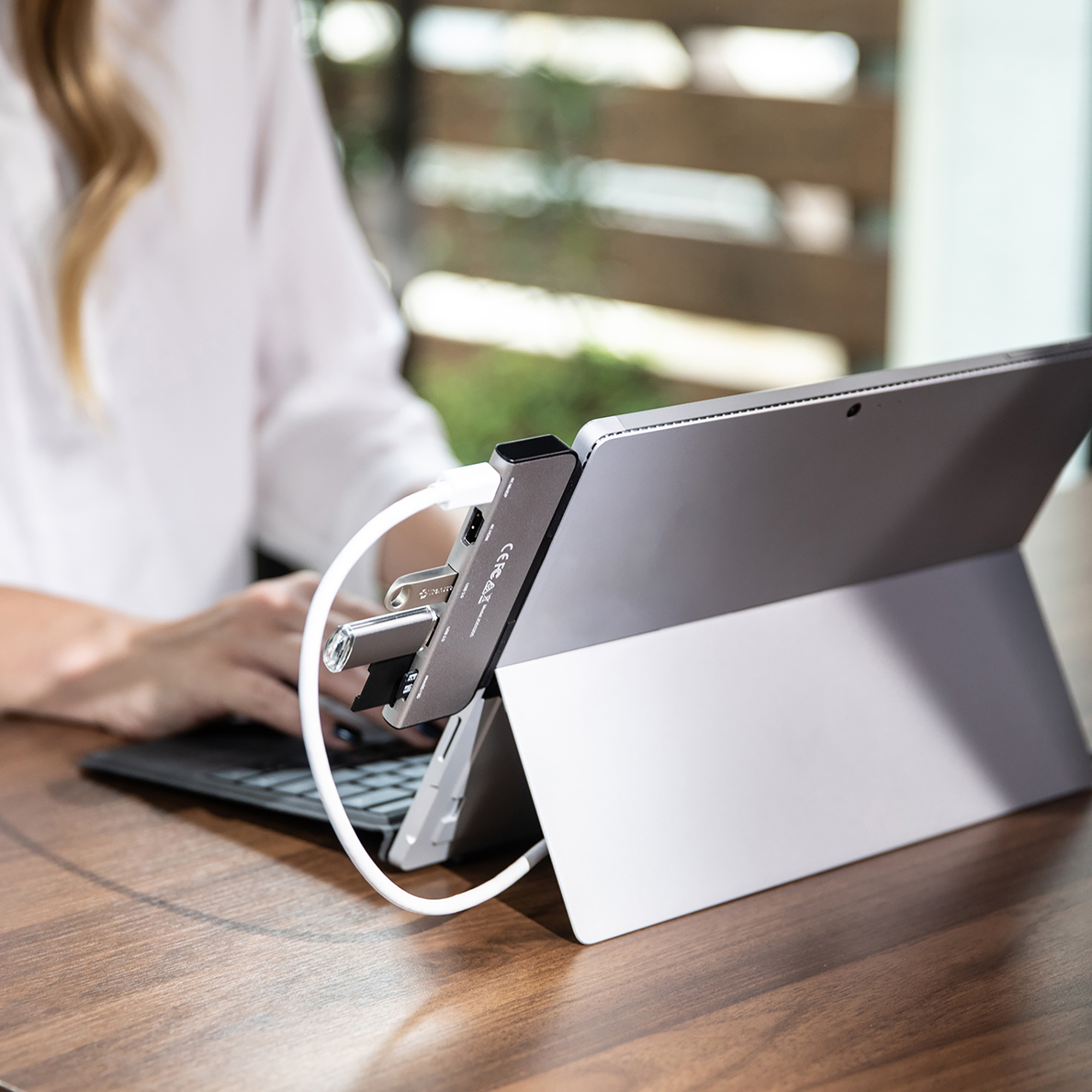 j5create JDD320S laptop dock/port replicator – image 6