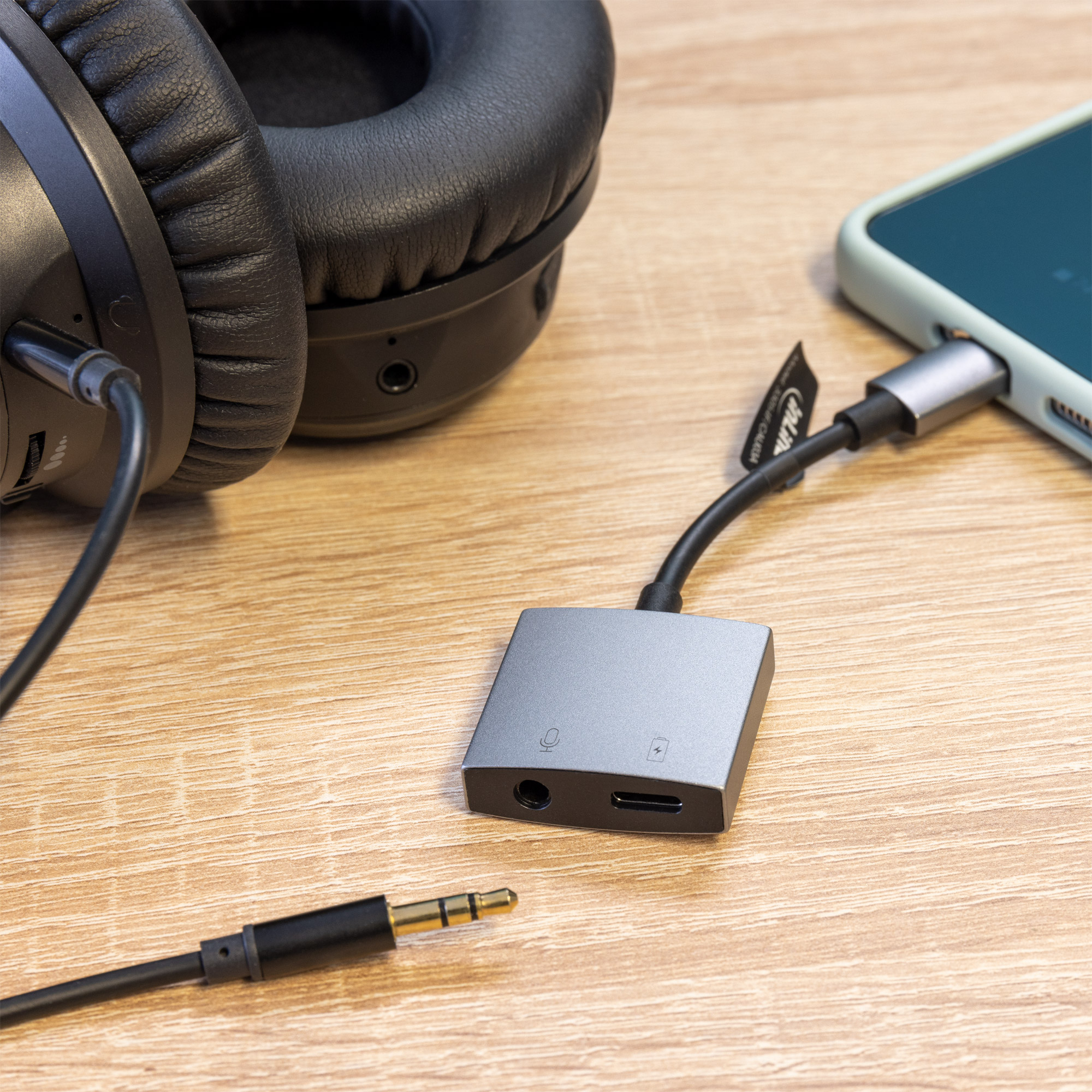 InLine USB-C Audio Adapter Cable, USB-C to – image 2