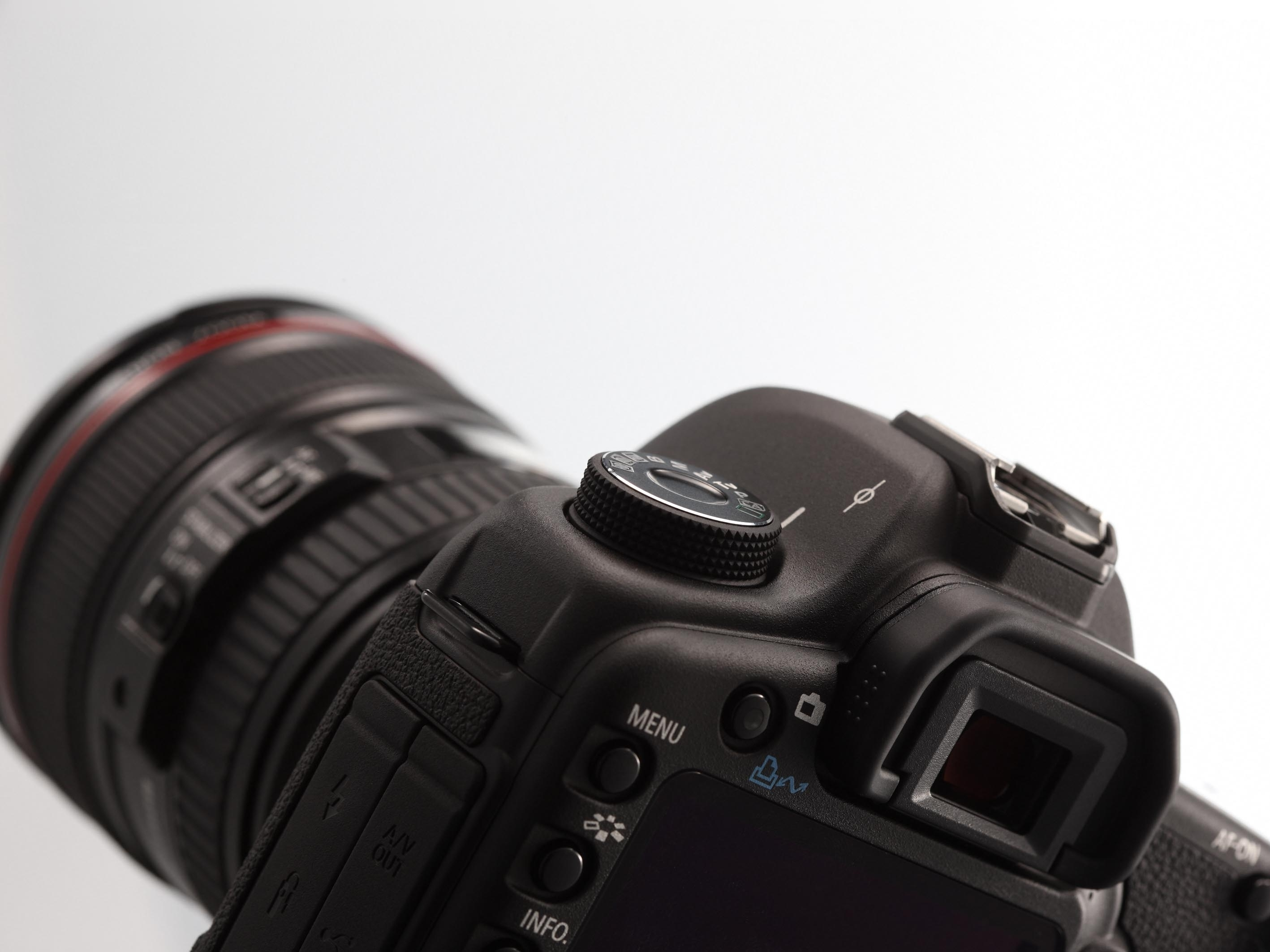 Canon 5D Mark II + Speedlite 270EX – image 8