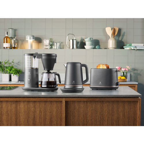 Electrolux E7K16BP electric kettle – image 6