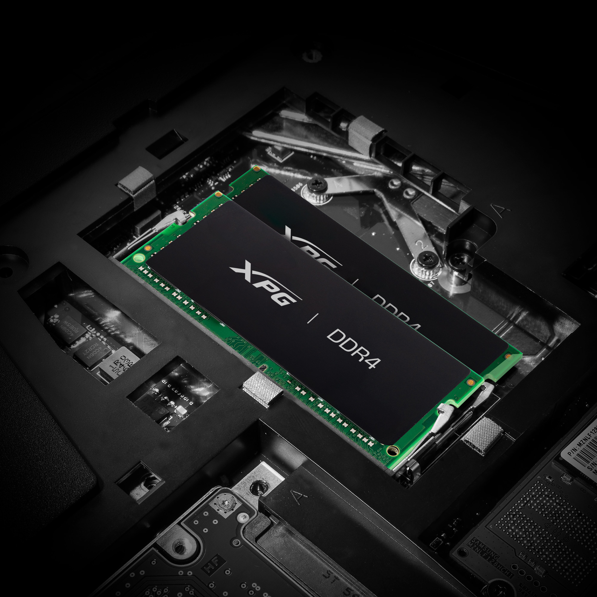 Memoria RAM ADATA XPG Hunter - DDR4 - 16GB - 3200MHz - SO-DIMM - para Laptop - AX4S320016G22-SBHN Memoria RAM ADATA XPG Hunter - DDR4 - 16GB - 3200MHz - SO-DIMM - para Laptop - AX4S320016G22-SBHN