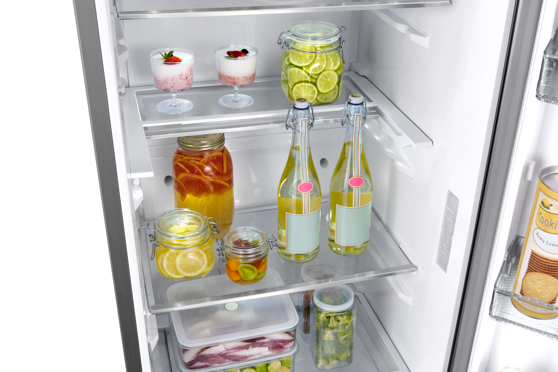 Samsung RR39C7BH6S9 fridge Freestanding – image 8