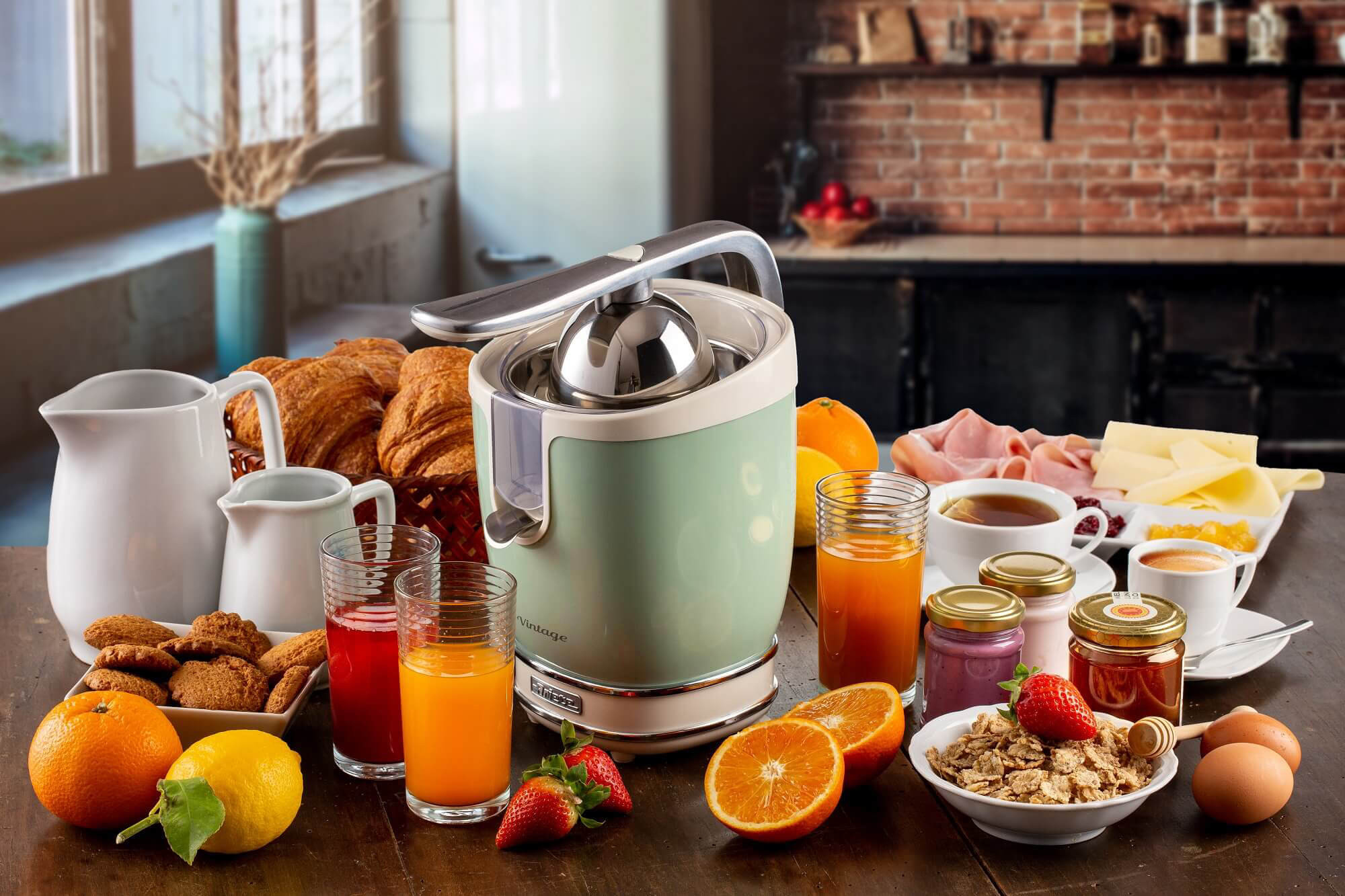 Ariete 413, Vintage Juicer, Professional Electric Juicer with Lever, 2 Cones for Large and Small Fruits, Anti-Drip Spout, Silent Motor, Professional Squeezing, – image 3