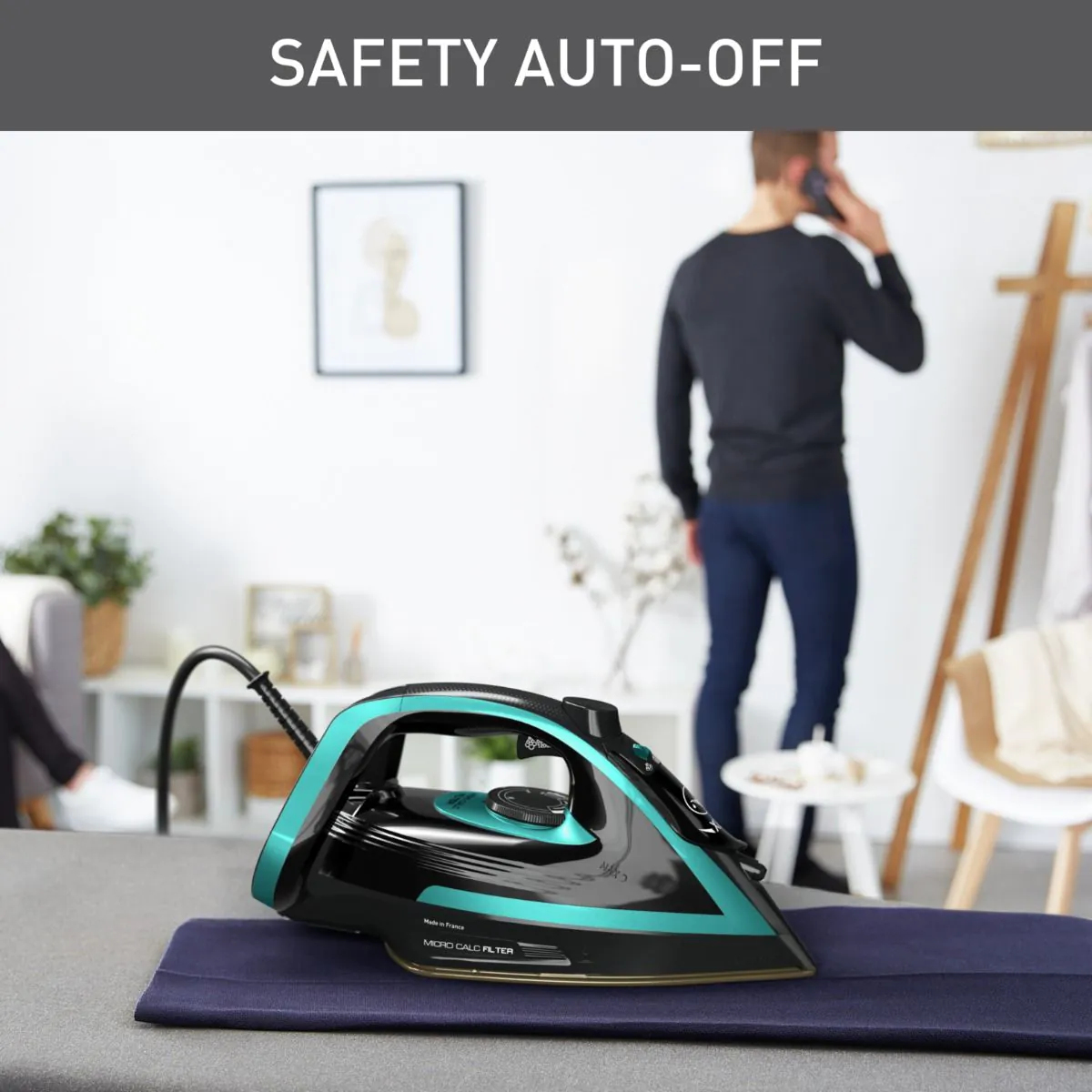 Tefal Puregliss FV8066G0 iron Dry & Steam iron Durilium AirGlide Autoclean soleplate – image 6