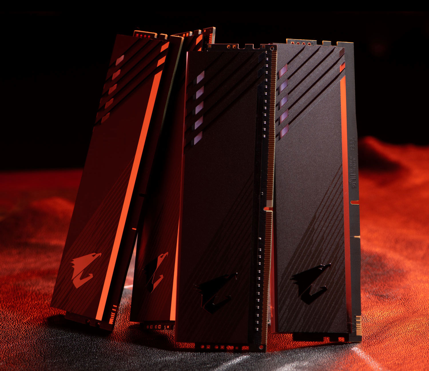 GIGABYTE AORUS DDR4 16 GB (2X8KIT) 3600 RGB (w. Demo Kit) – image 5