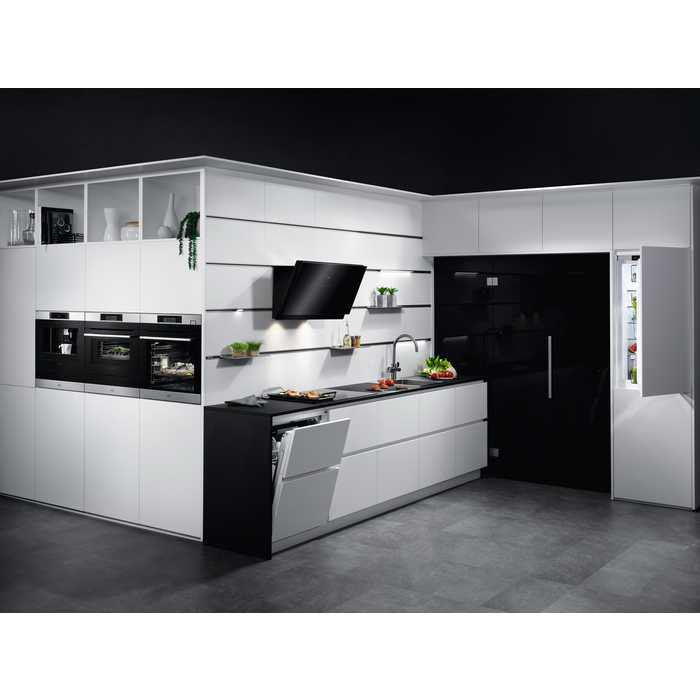 AEG KMK761000W 43 L White – image 5