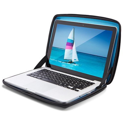 Case Logic 15" MacBook Pro Sculpted Sleeve – image 6