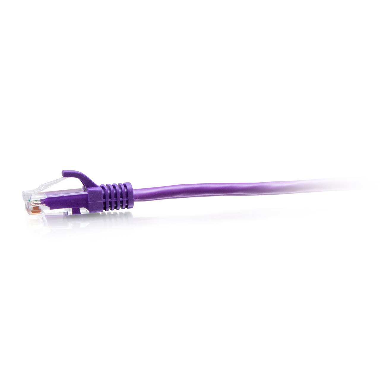 C2G Cavo patch di rete Ethernet sottile Cat6a antigroviglio non schermato (UTP) da 3 m - Viola