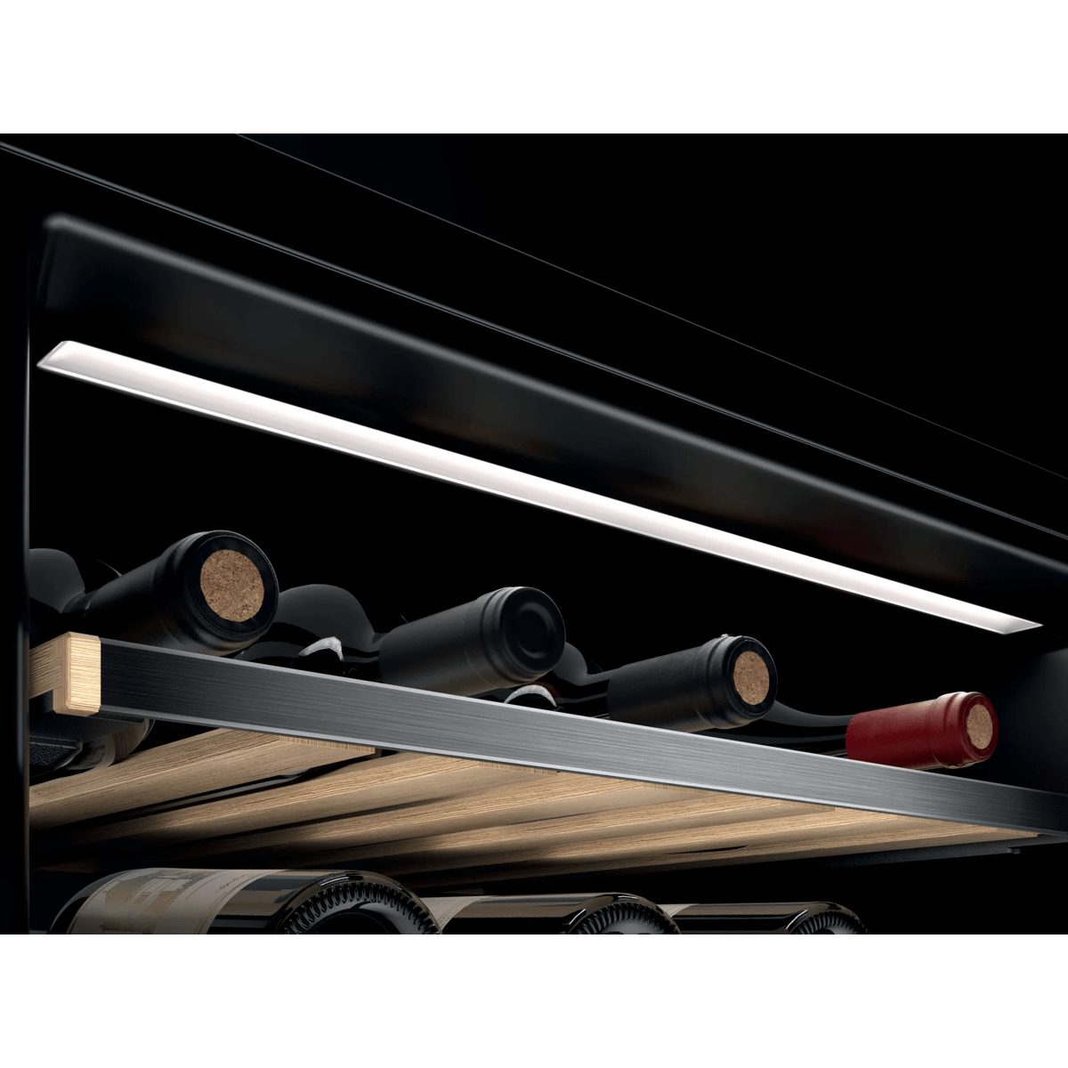 Electrolux EWUD140B8B Built-in Black 40 bottle(s) – image 2