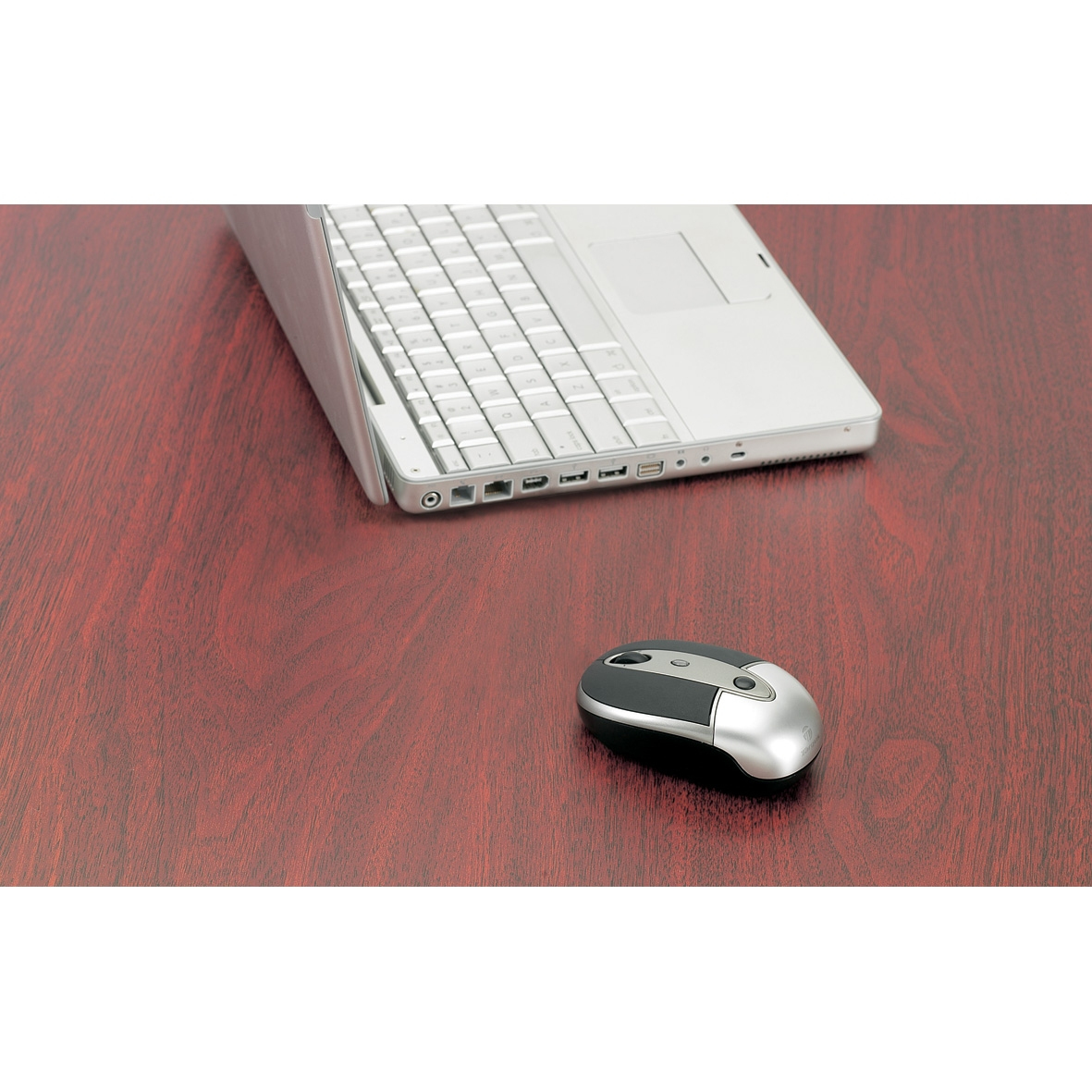 Targus Wireless Stow-N-Go Rechargeable Laser Mouse – image 9