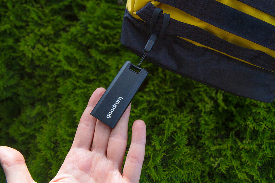 عکس Goodram SSDR-GMRE-01T-K0 external solid state drive
