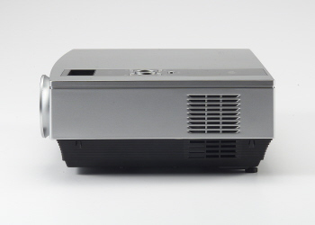 LG DX540 data projector 4000 ANSI lumens DLP XGA (1024x768) – image 3