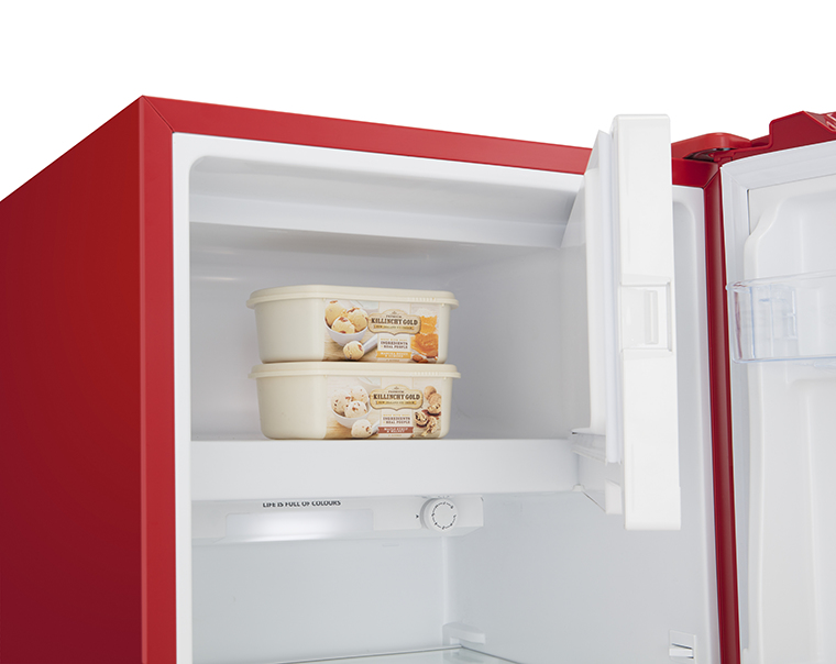 Hisense RR220D4AR21 combi-fridge Freestanding – image 8