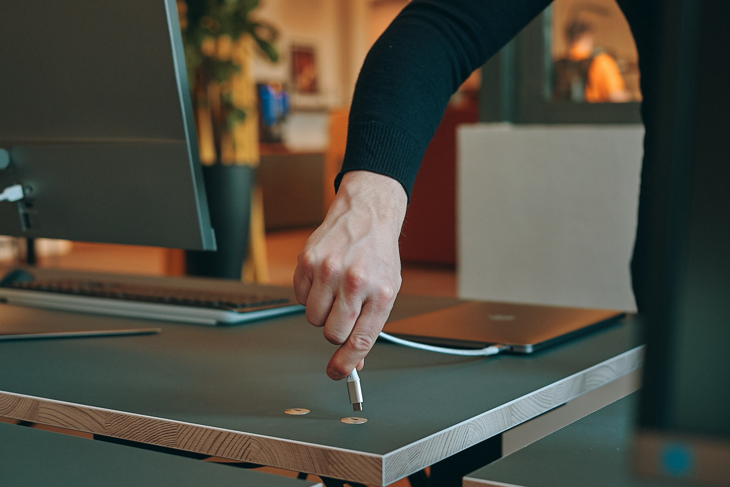 Resim Ochno O-DO-100-2 USB C Masa Montaj Hub