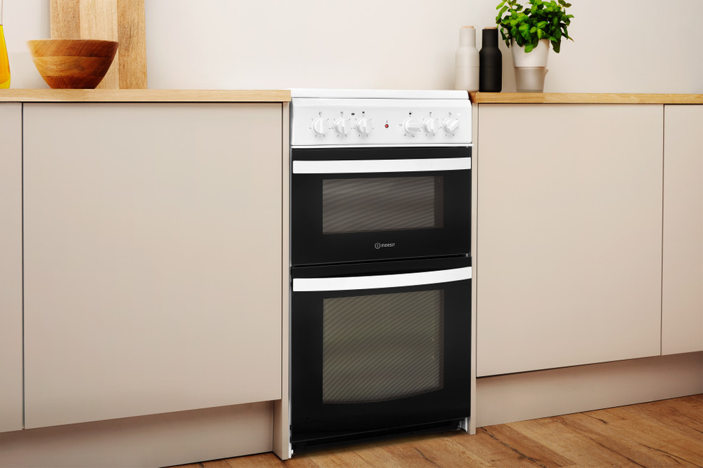 Indesit ID5V92KMW/UK cooker Freestanding cooker Electric Ceramic hob Black, White – image 4