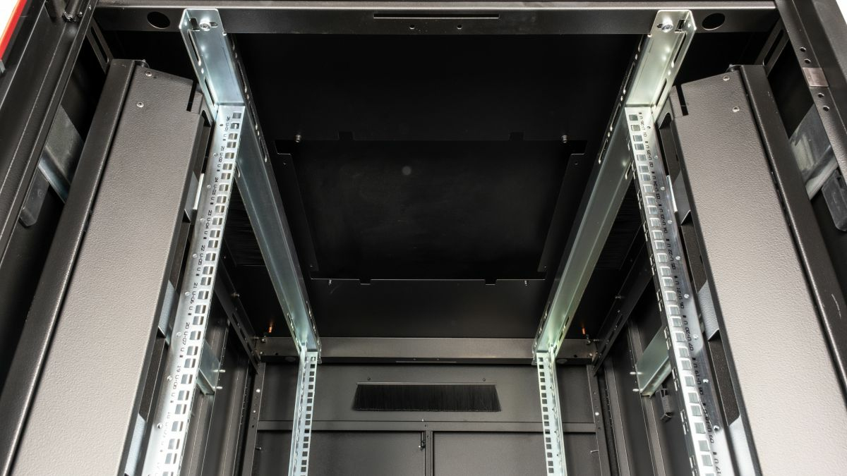 Equip Dynamic Flex 19' Cabinet, 26U – image 5
