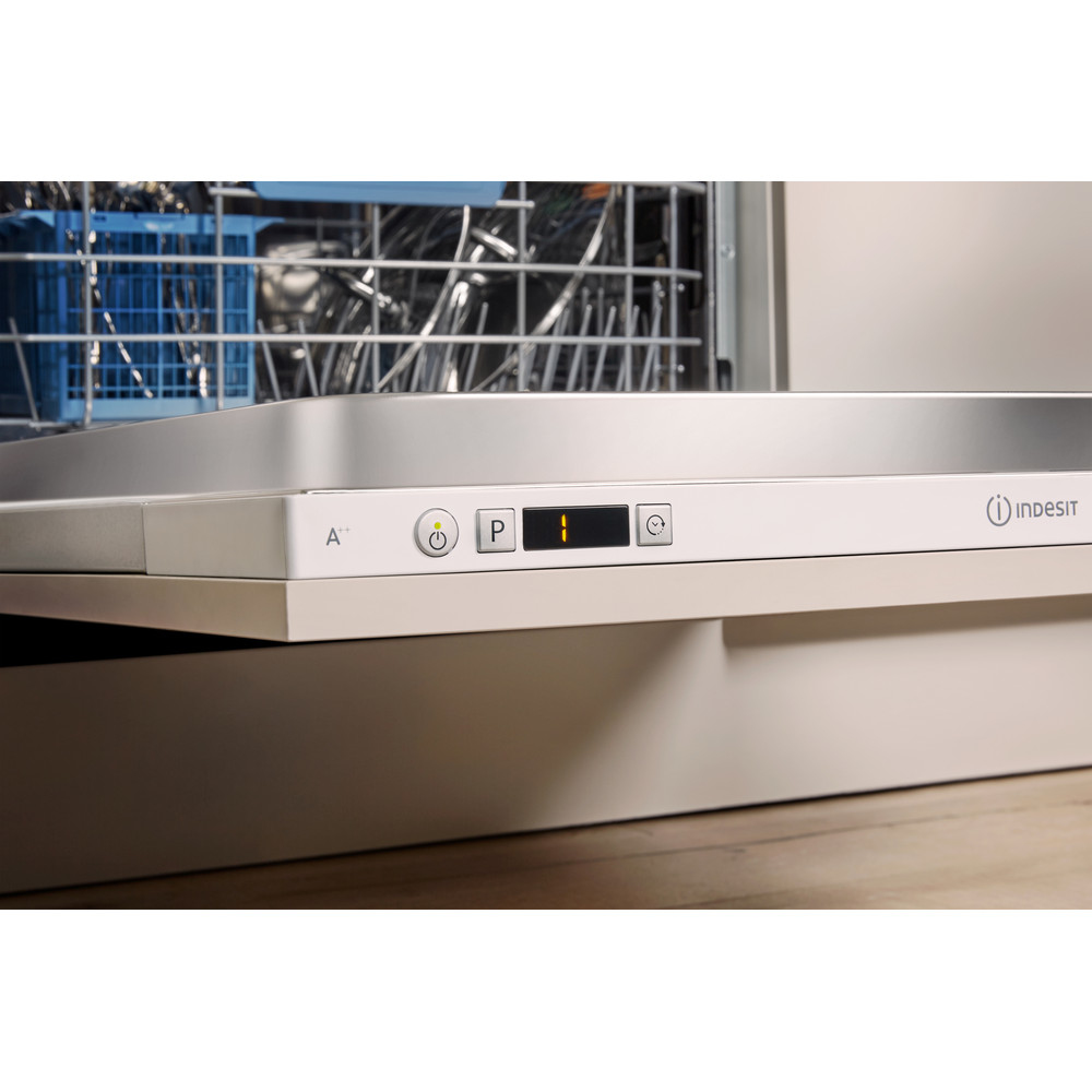 Indesit DIFP 8T96 Z UK – image 8