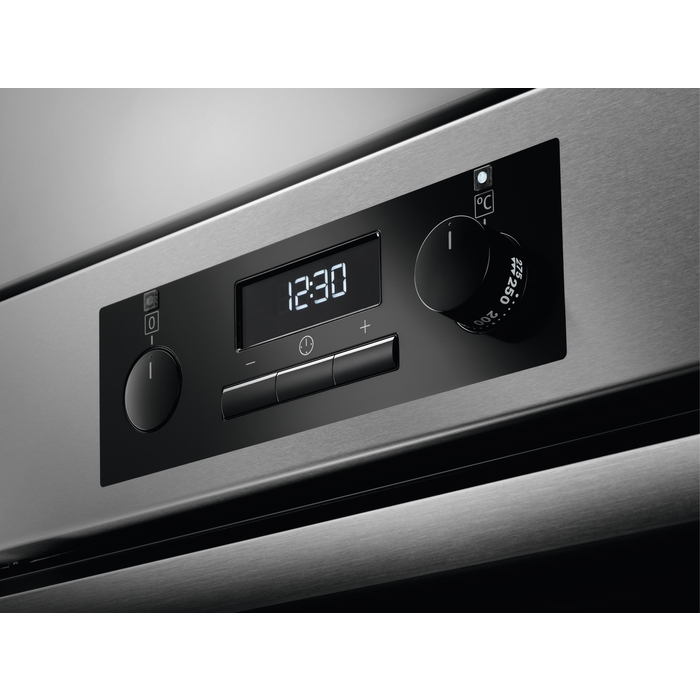 Electrolux BEB331010M 71 L Stainless steel – image 2