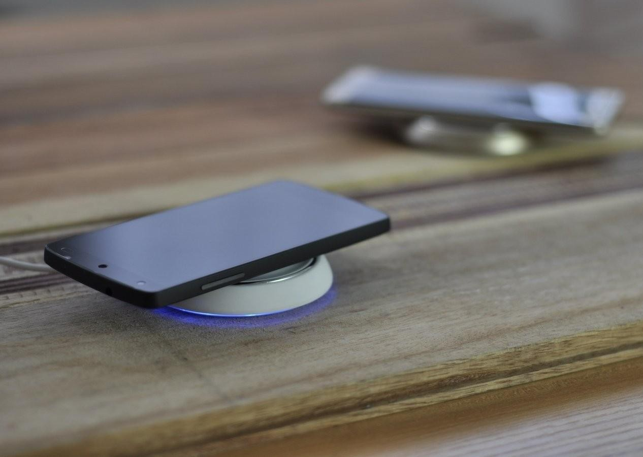 Techly Qi Universal White USB Indoor – image 7
