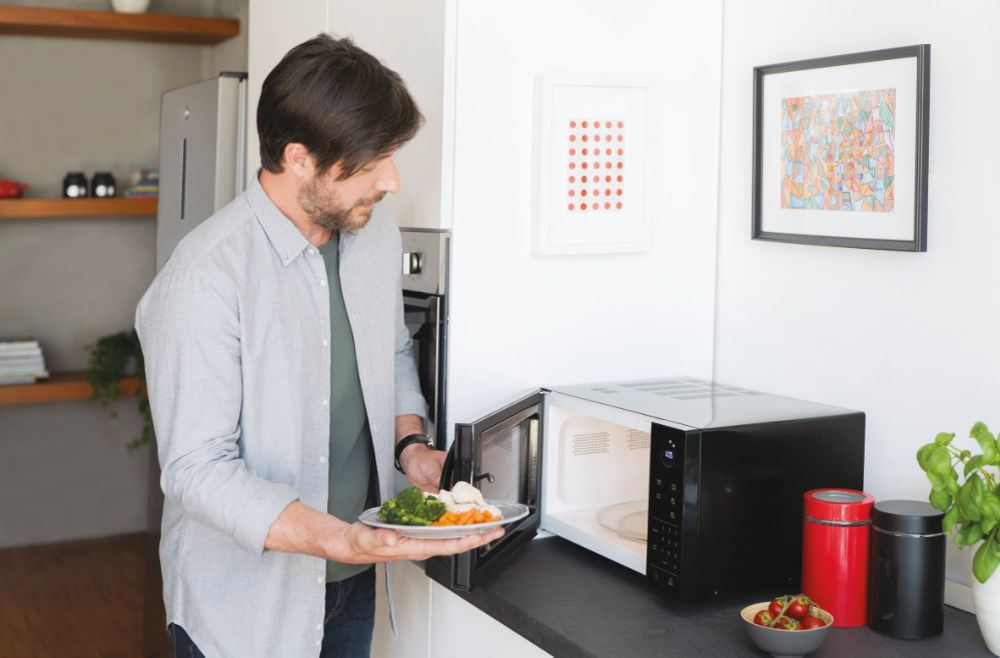 Hoover HMW25STB Black Solo microwave Countertop – image 8