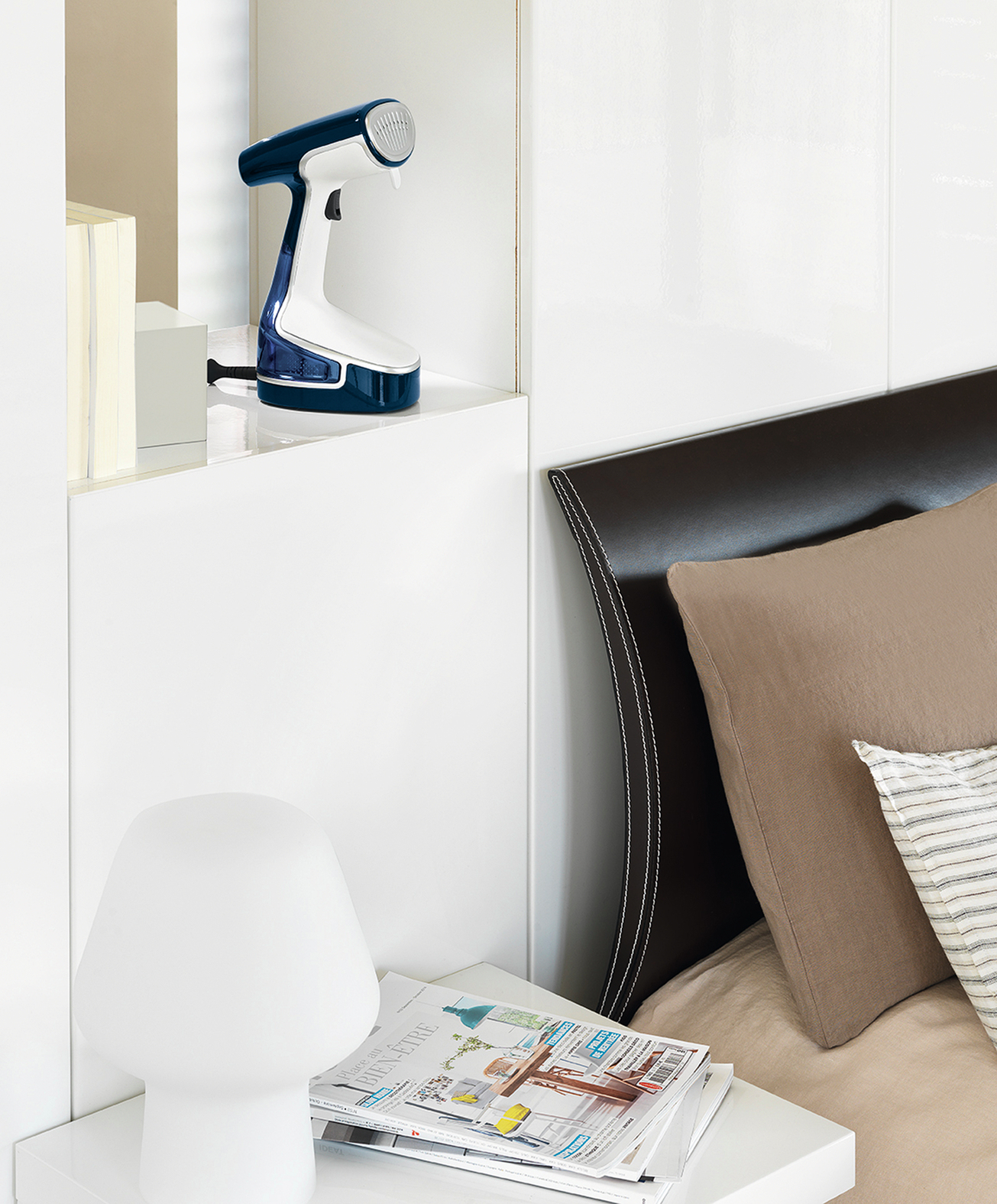 Rowenta DR8095 Handheld garment steamer – image 3