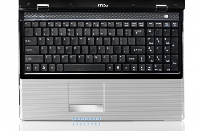 MSI Classic CR720-0033NL laptop Intel® Core™ i3 i3-330M – image 2