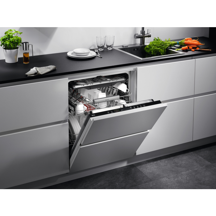 AEG FSK75778P dishwasher Fully built-in 14 place settings – image 2