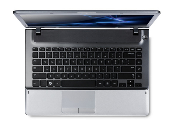 Samsung 3 NP350V4X Intel® Core™ i5 i5-3210M – image 3