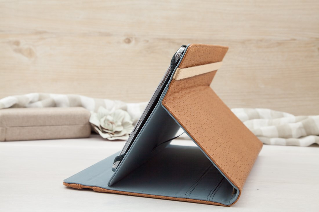 Golla G1652 tablet case – image 2
