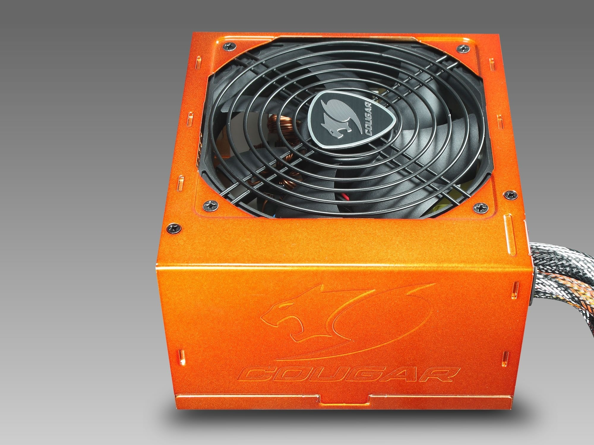 COUGAR 400 power supply unit – image 5