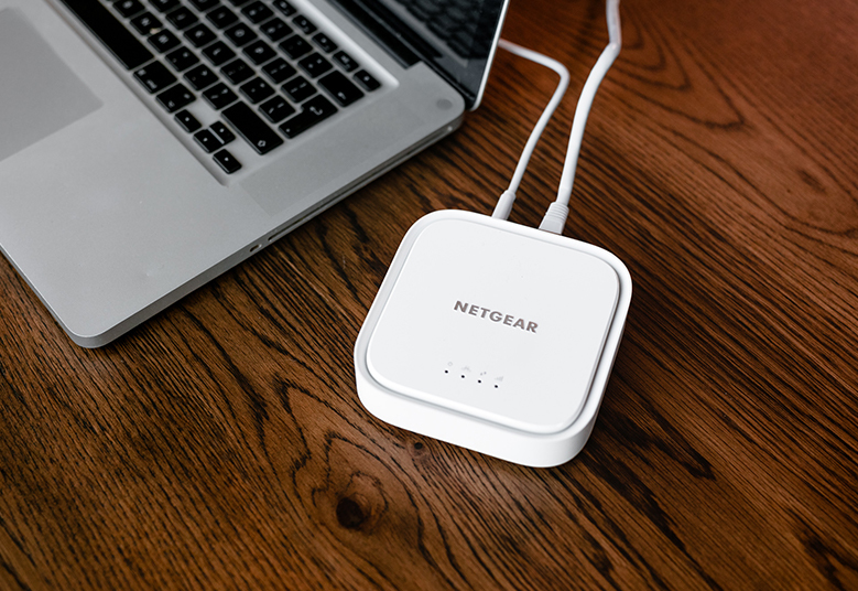 NETGEAR LM1200 Cellular network modem – image 7